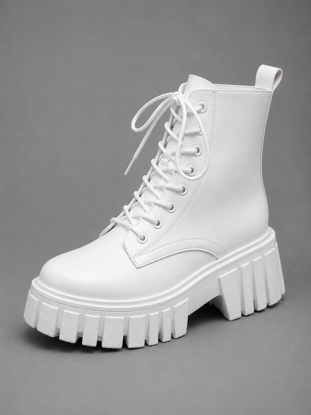 Chunky Leather Look Combat Boots – Lace-Up Platform Ankle Boots