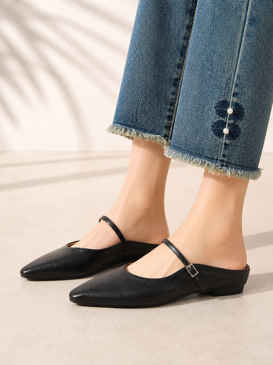 Women's Pointed Mary Jane Mules