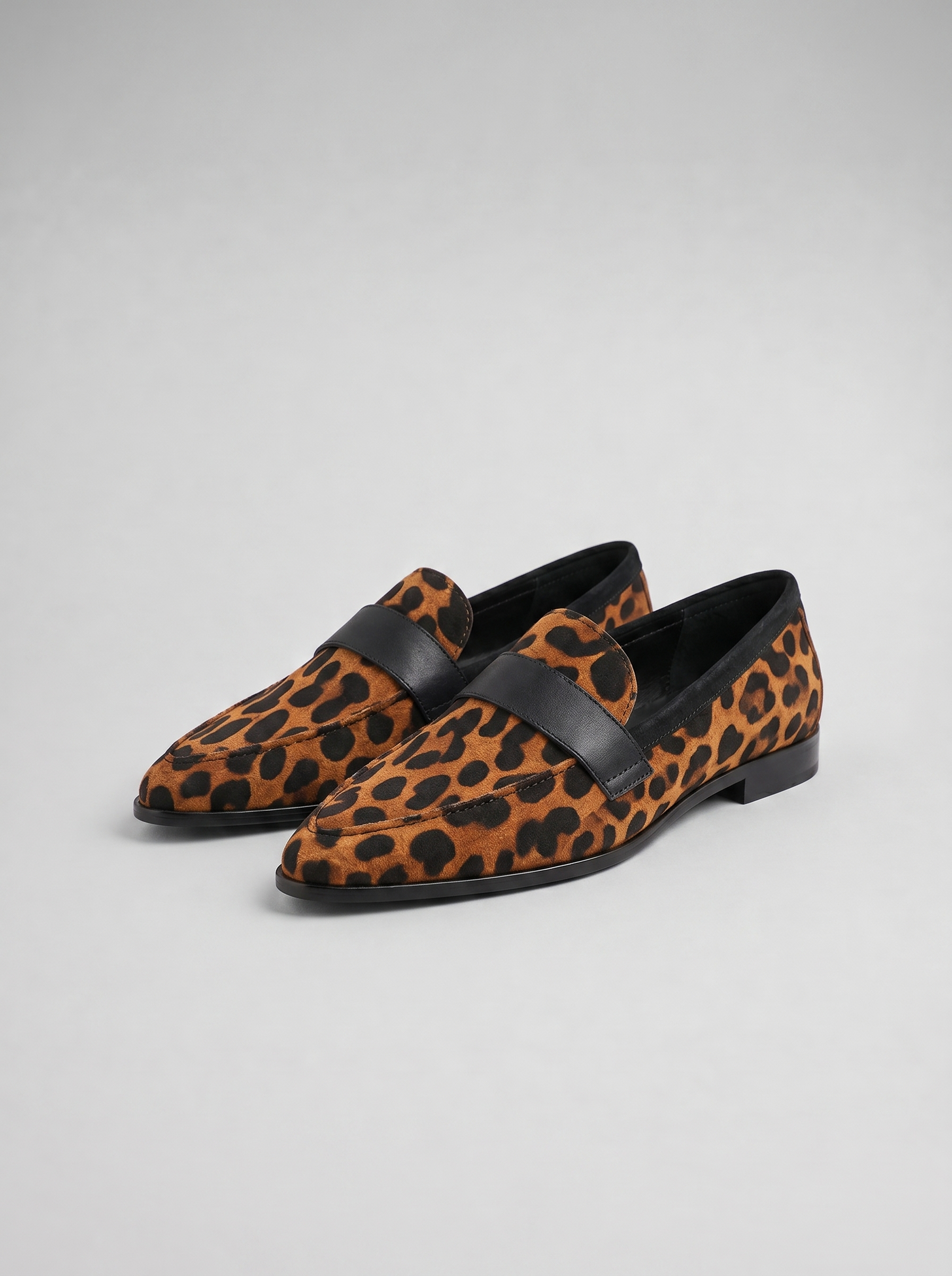 Women's Pointed Suede Loafers
