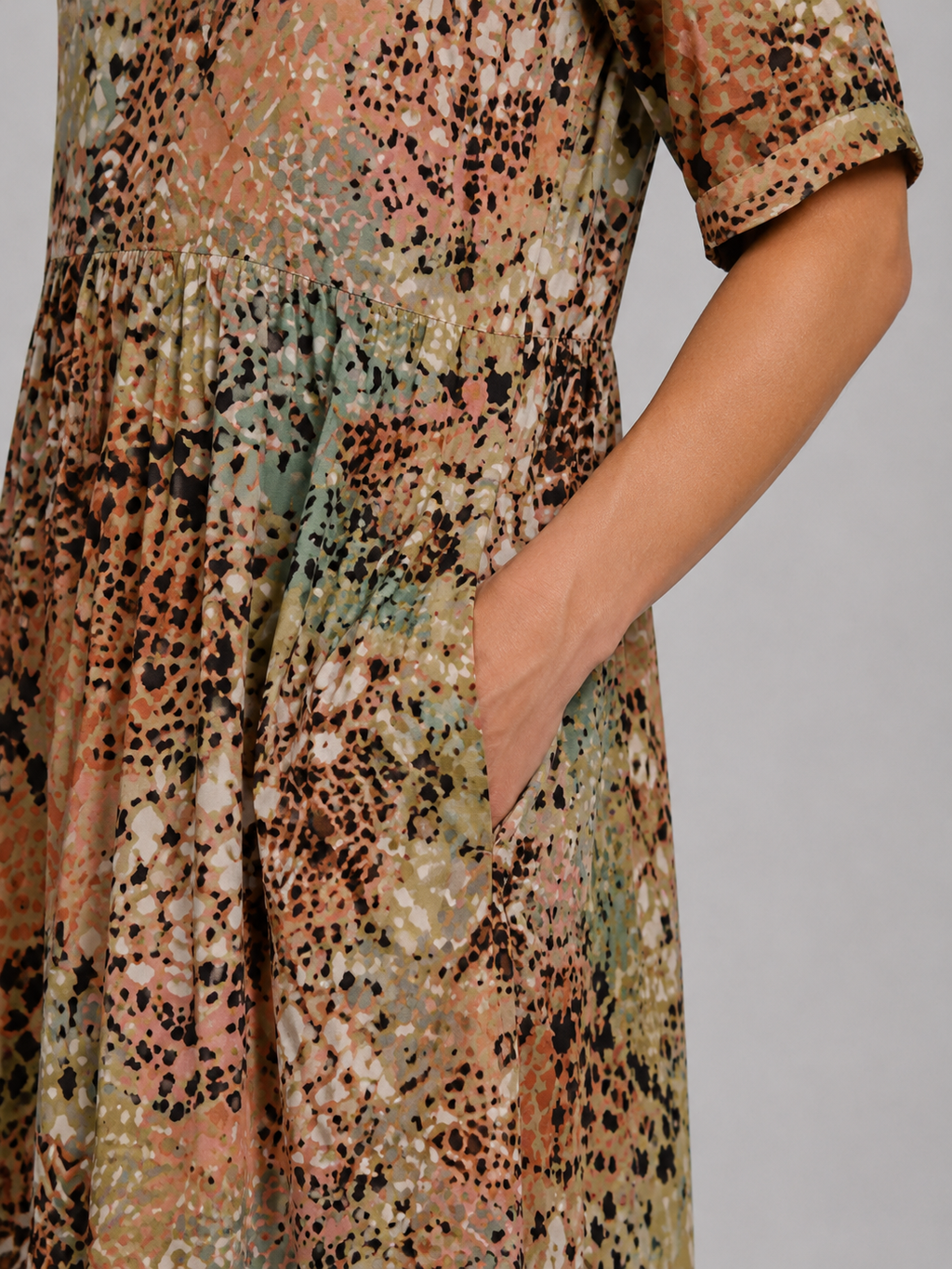 Women's Printed V-Neck Midi Dress