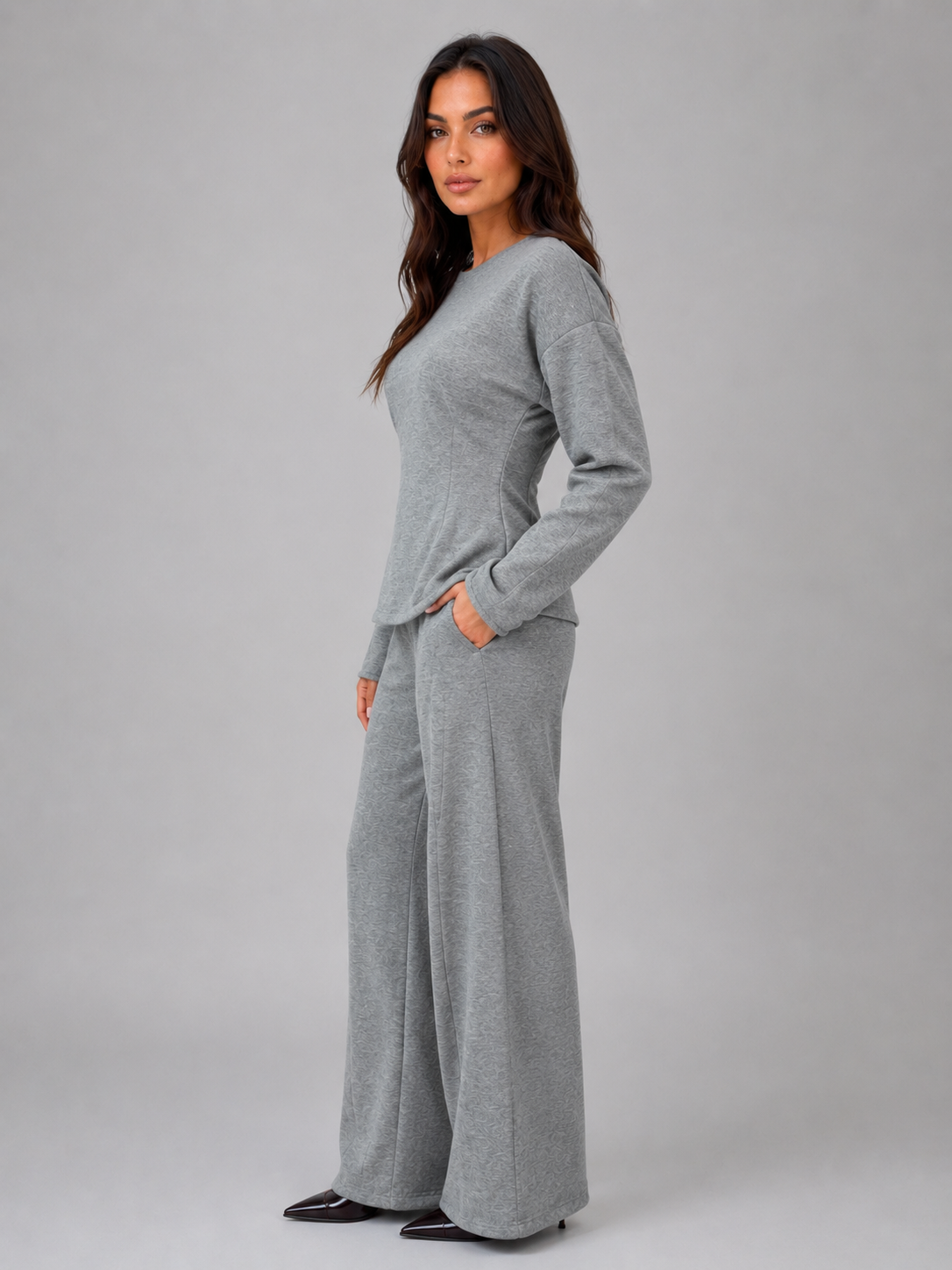 Soft Lounge Co-Ord Set – Fitted Top & Wide Leg Trousers