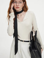 Claire – Slim V-Neck Knit Top