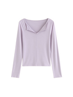 Claire – Slim V-Neck Knit Top